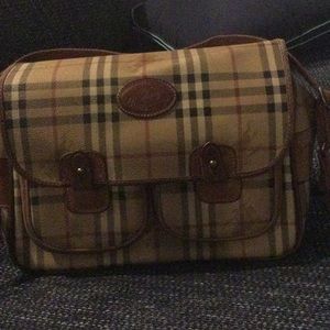 Burberry Camera bag. Beautiful. 14” wide, 9 and a half inches high. Sides 7”wide